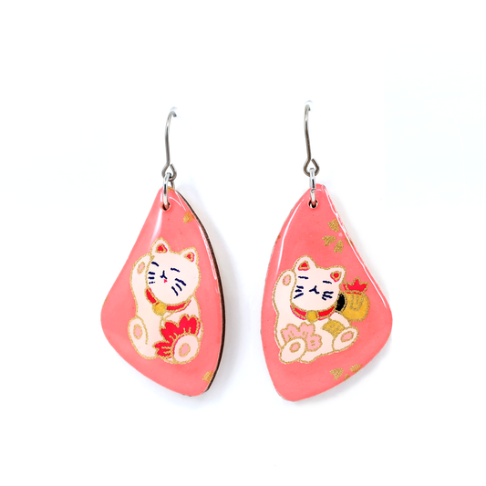 Coral pink Manekineko luckey cat titanium dangle earrings